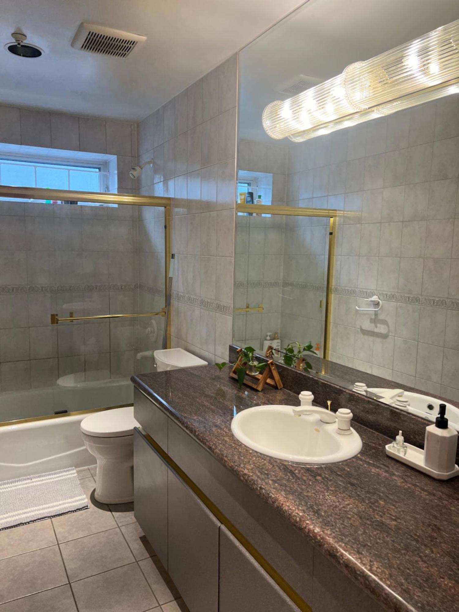 Chic 2Br Suite In Vancouver West~Ubc & Downtown Екстер'єр фото