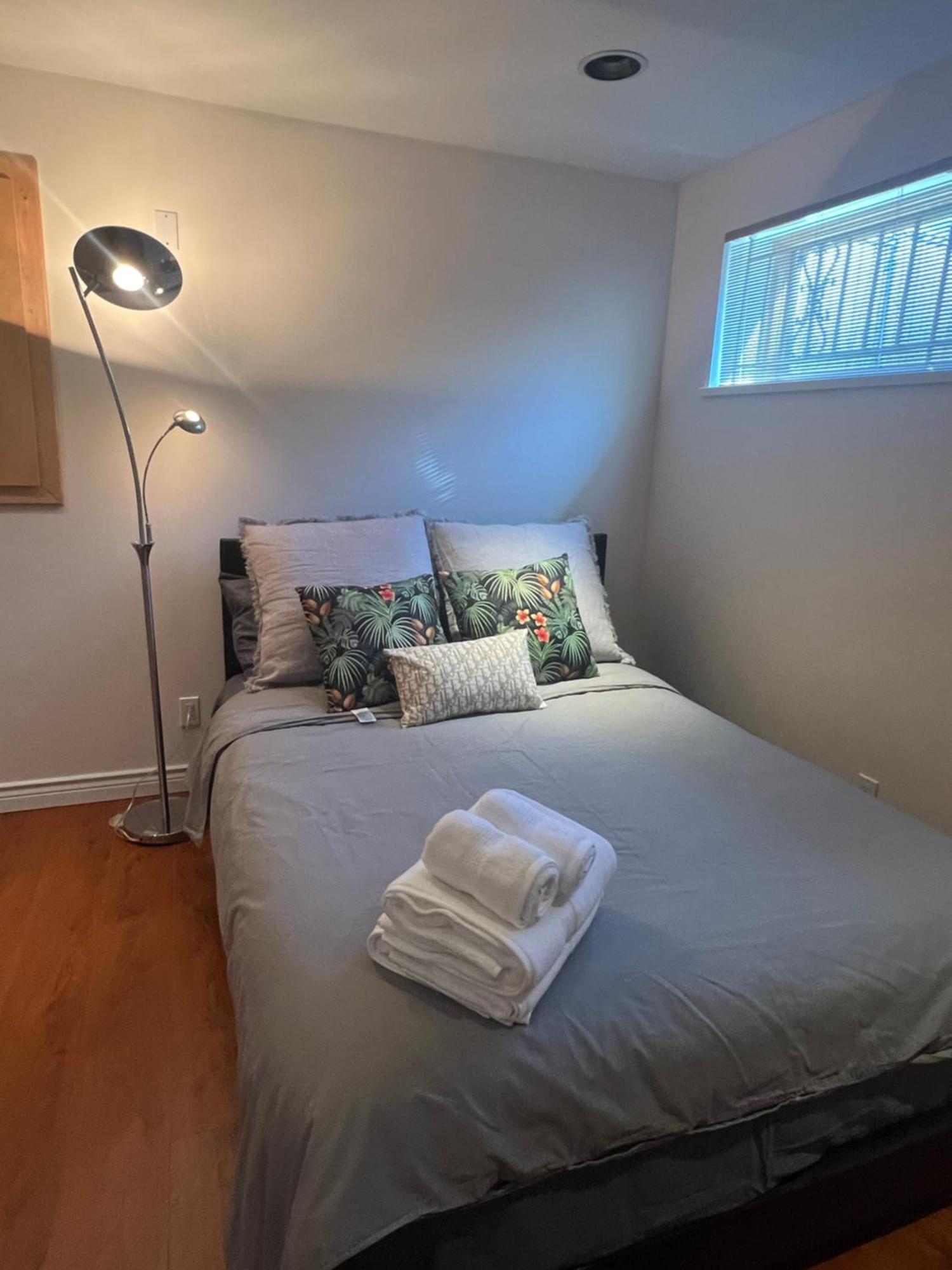 Chic 2Br Suite In Vancouver West~Ubc & Downtown Екстер'єр фото